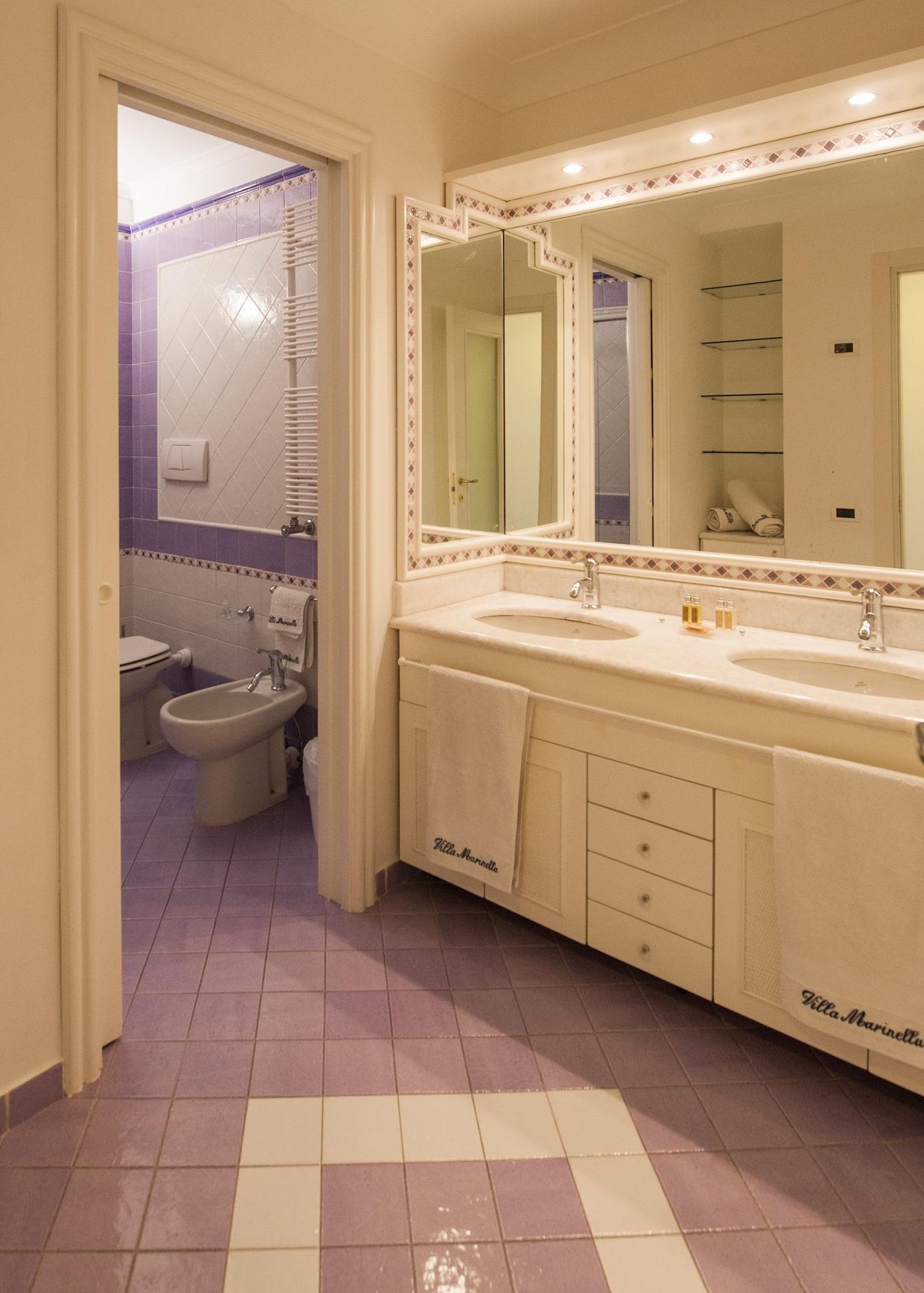 Marinella Bed and breakfast 2*